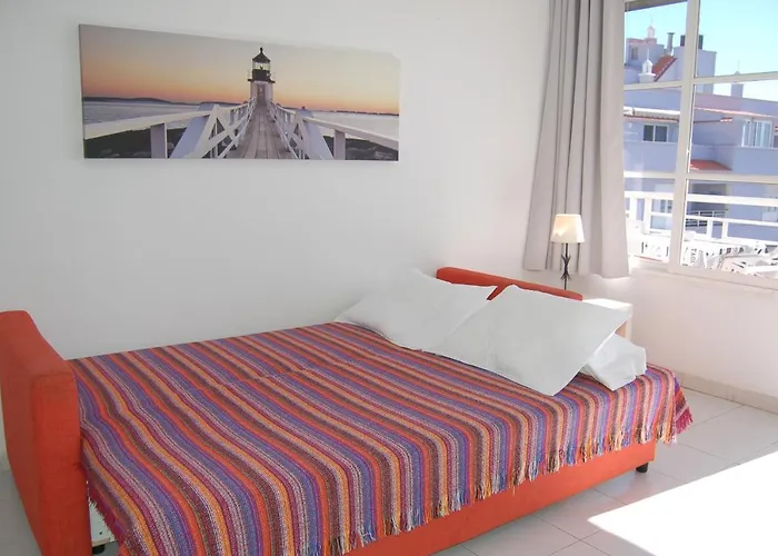 Laureles Ελ Μέντανο